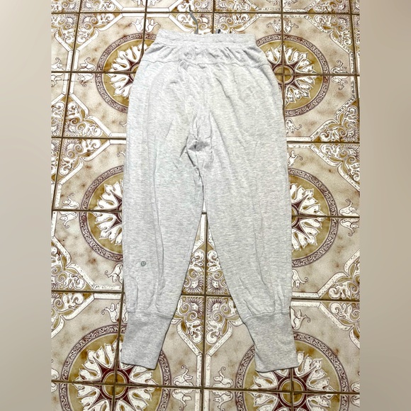 SOLD Lululemon Joggers 🍋 - Picture 4 of 7